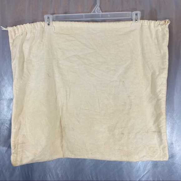 Ugg women’s Quinn hobo suede shoulder bag - Picture 13 of 14